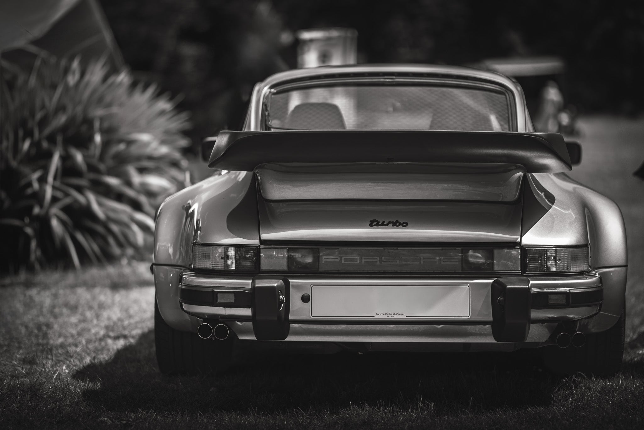 Classic Porsche 911 Turbo (930 model) in a car show in Brighton, East Sussex, UK.
Printed on Giclée Hahnemühle Photo Rag, or Fuji Pearl. Photography print, unframed. Automotive art print.